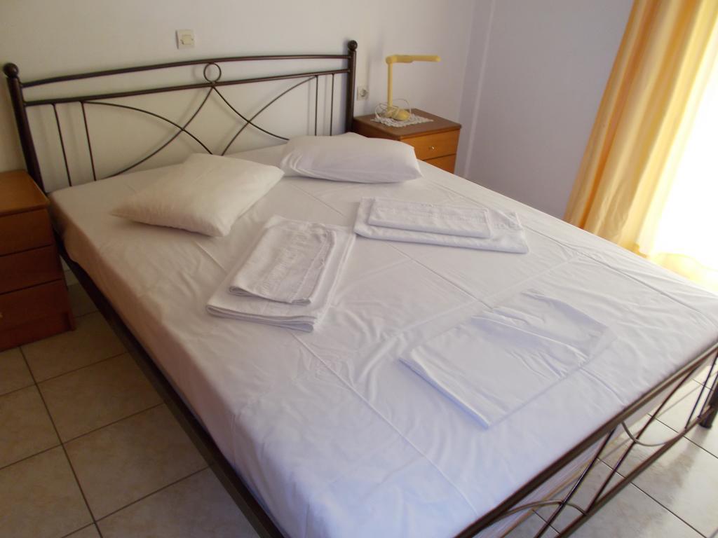 Helios&Thalassa Rooms Loutrá Edipsoú Eksteriør bilde
